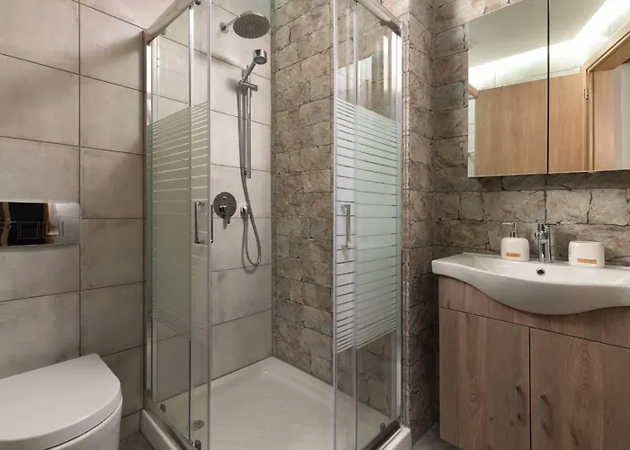 In The Center Marasia Apartment *