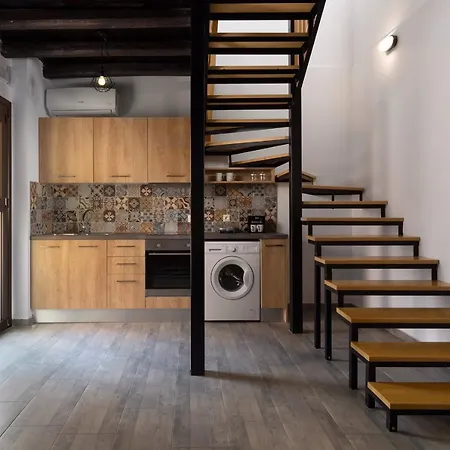 Apartment In The Center Marasia