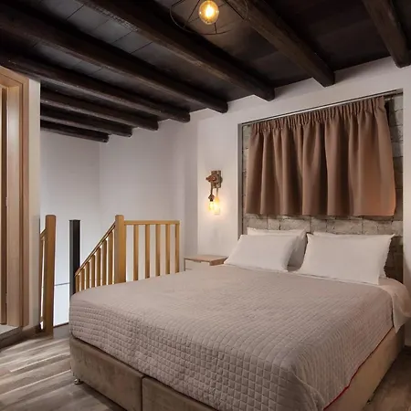 In The Center Marasia 公寓 Rhodes City