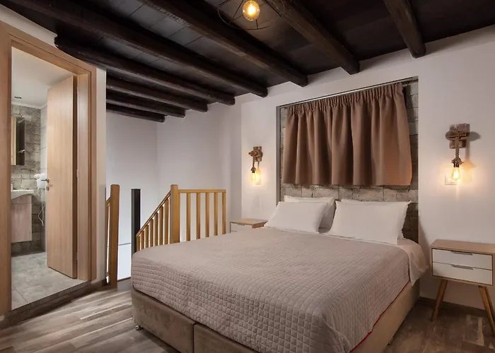 In The Center Marasia アパート Rhodes City